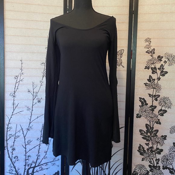 Yireh Dresses & Skirts - Black Yireh Dress with Long Sleeves Bell Sleeves